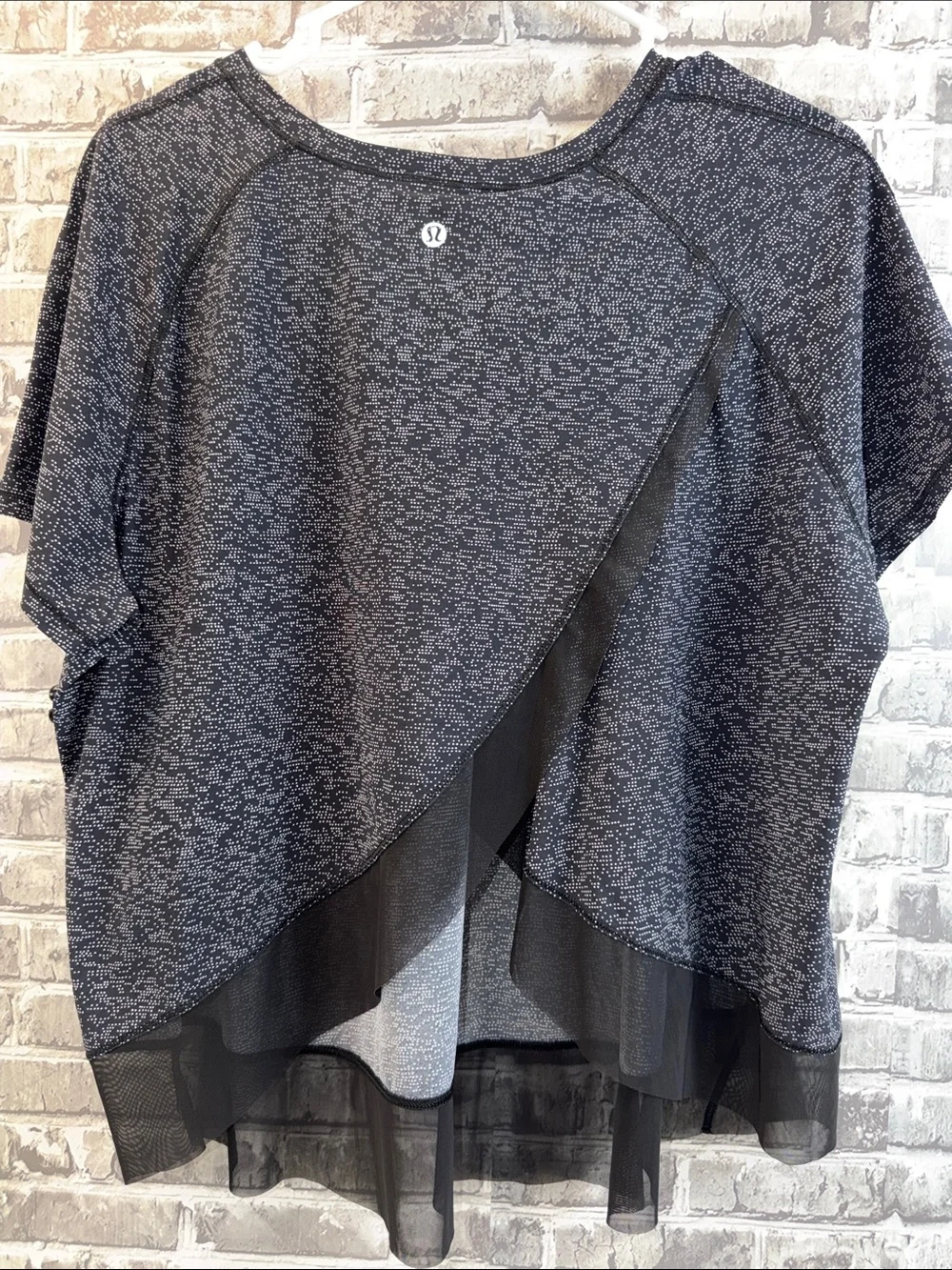 Women's Lululemon Black Heather Short Sleeve Top with Sheer Hem